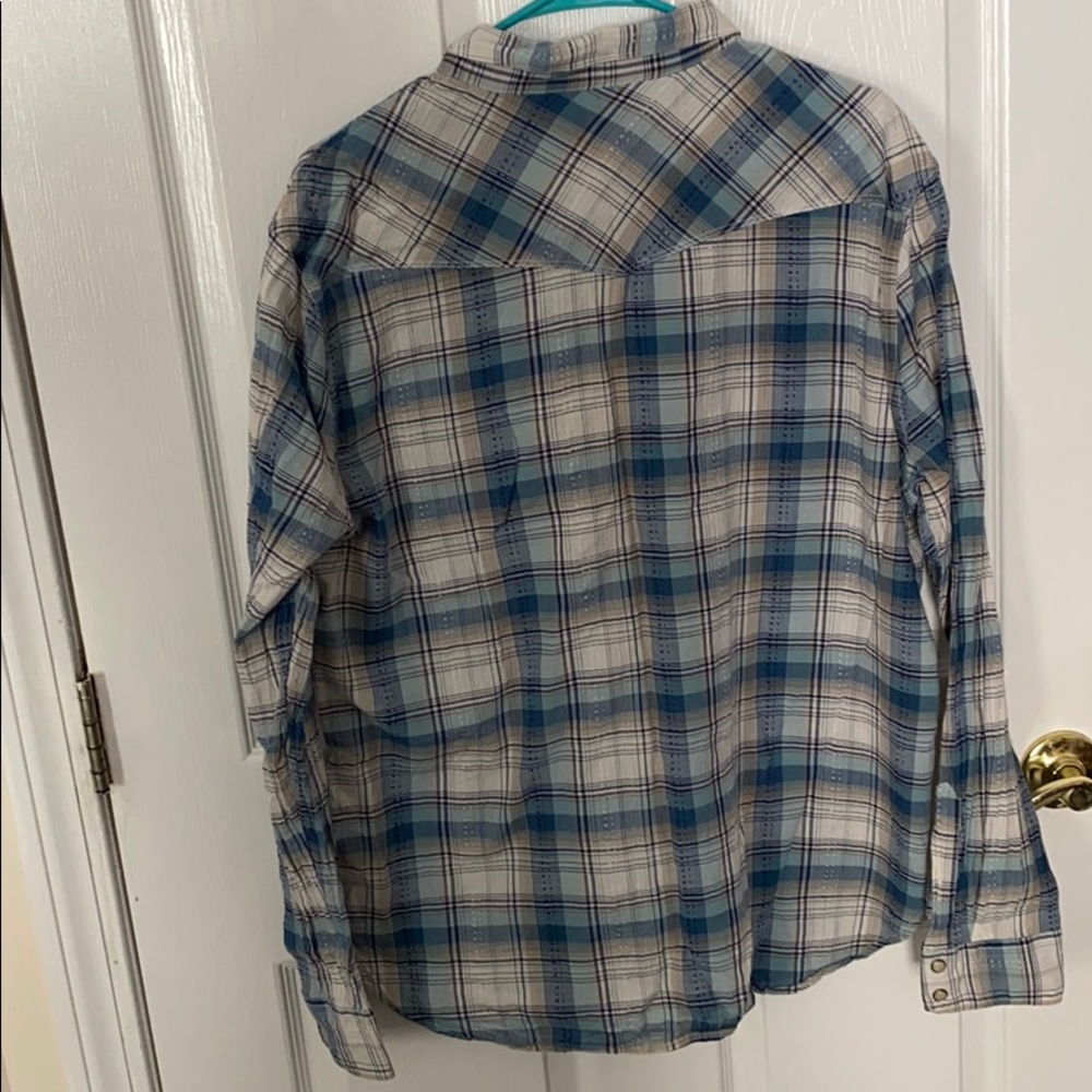 causal button down - Picture 2 of 2